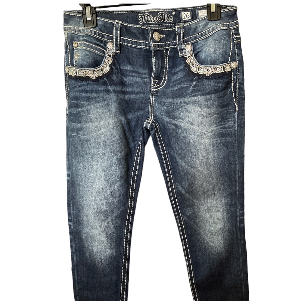 Miss Me Mid Rise Embroidered Jeans 26 NWOT